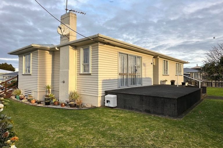 Photo of property in 31 Raleigh Street, Waitara, 4320