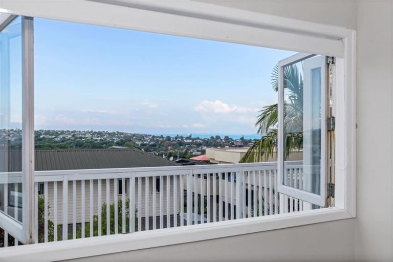 Photo of property in 75 Stanmore Bay Road, Stanmore Bay, Whangaparaoa, 0932