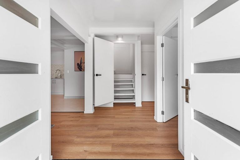 Photo of property in 104 Parrs Cross Road, Sunnyvale, Auckland, 0612