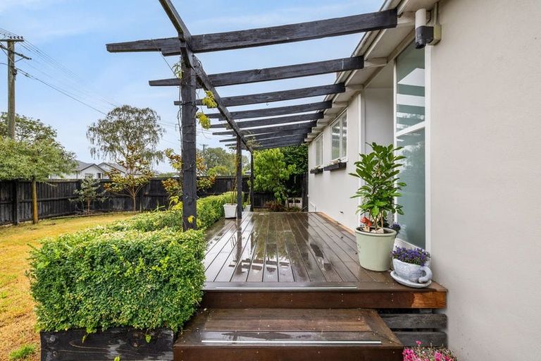 Photo of property in 19 Belfield Street, Dallington, Christchurch, 8061