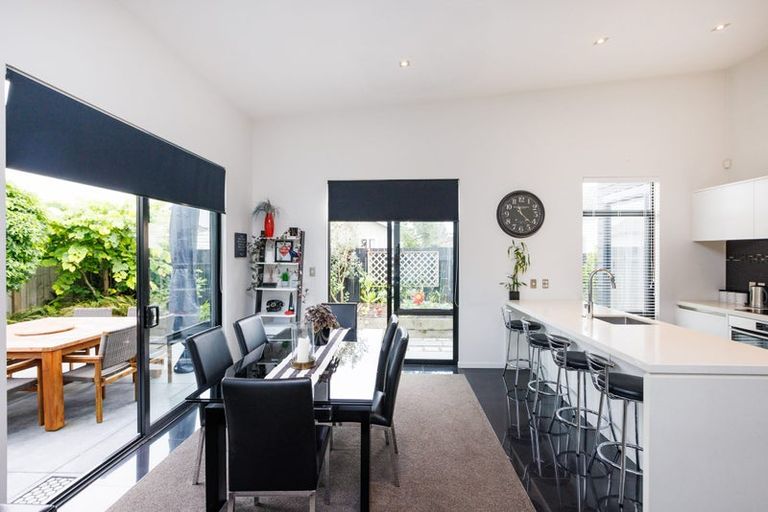 Photo of property in 33 Union Street, Hokowhitu, Palmerston North, 4410