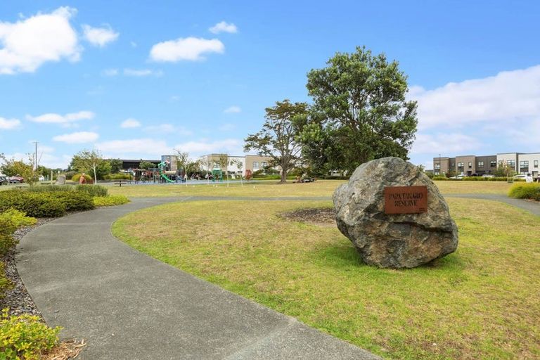 Photo of property in 25 Periko Way, Takanini, 2112