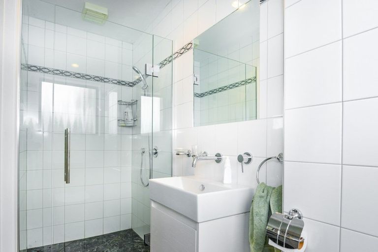 Photo of property in 83 Lane Road, Havelock North, 4130