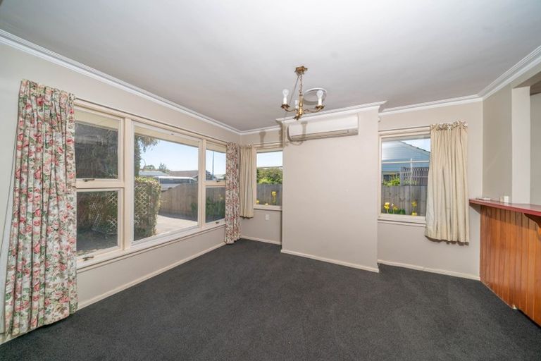 Photo of property in 2/60 Grahams Road, Burnside, Christchurch, 8041