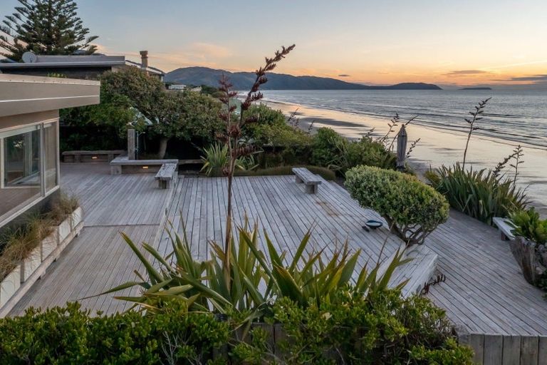 Photo of property in 80 The Esplanade, Raumati South, Paraparaumu, 5032