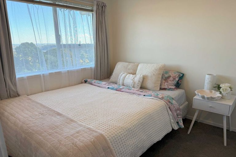 Photo of property in 1/105 Manuka Road, Bayview, Auckland, 0629