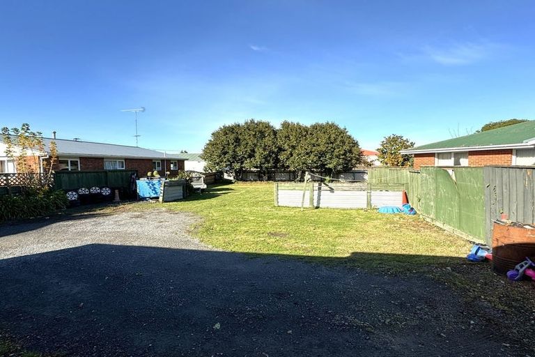 Photo of property in 105 Clyde Street, Balclutha, 9230