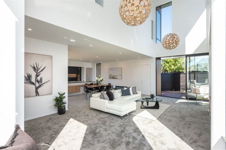 Photo of property in 58 Wai-iti Terrace, Burnside, Christchurch, 8052