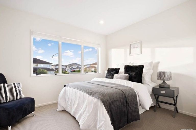 Photo of property in 99 Bayvista Drive, Karaka, Papakura, 2113