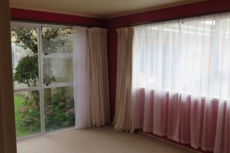 Photo of property in 15b Taylor Terrace, St Andrews, Hamilton, 3200