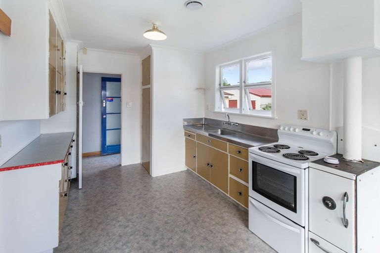 Photo of property in 14 Matai Street, Levin, 5510
