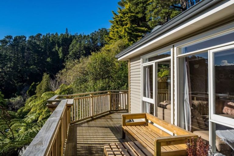 Photo of property in 54 Jocelyn Crescent, Pinehaven, Upper Hutt, 5019