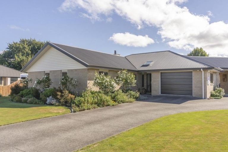 Photo of property in 49 Armstrong Avenue, Carterton, 5713