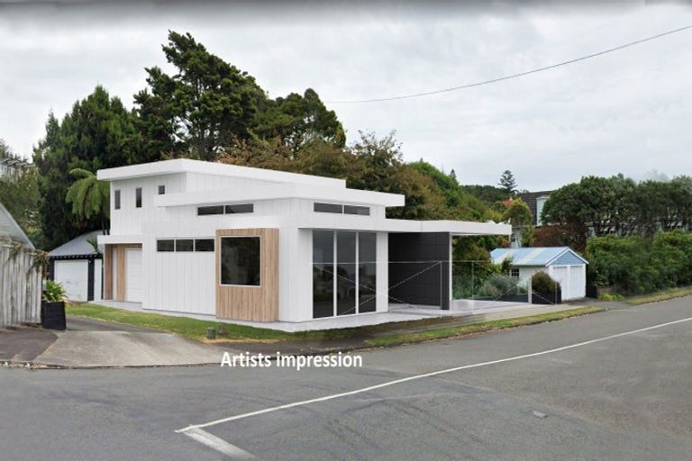 Photo of property in 72 Gilbert Street, New Plymouth, 4310