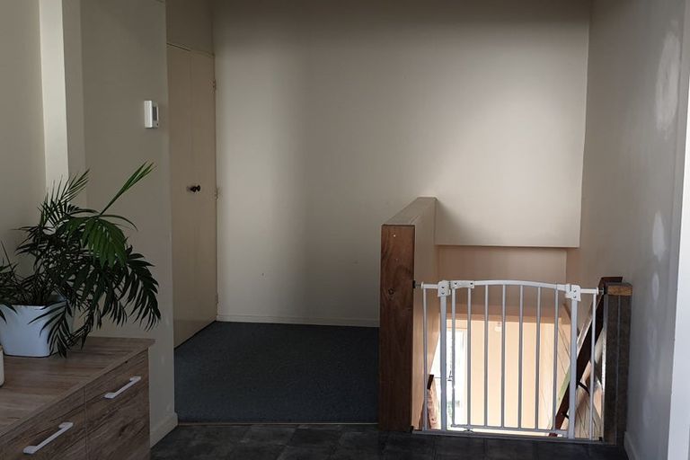 Photo of property in 3 Quinn Grove, Ranui, Porirua, 5024