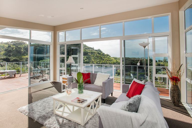 Photo of property in 30 Sirrah Street, Okitu, Gisborne, 4010