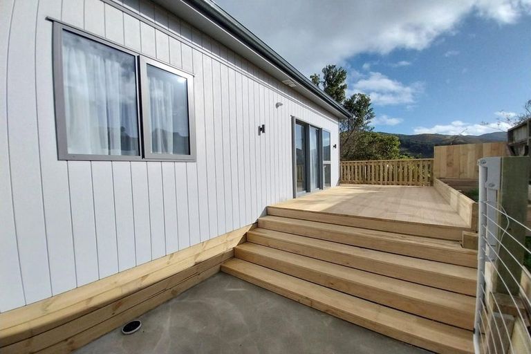 Photo of property in 47 Frobisher Street, Island Bay, Wellington, 6023