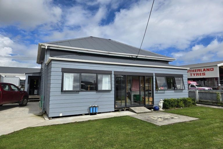 Photo of property in 6 Adderley Street, Westport, 7825