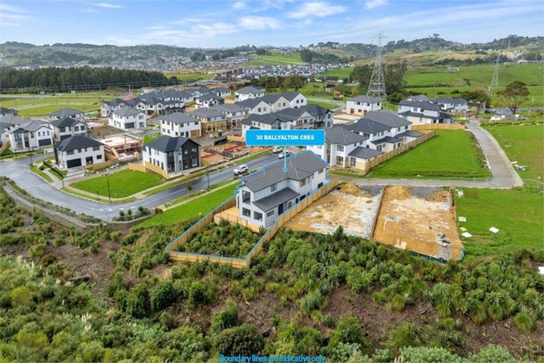 Photo of property in 30 Ballyalton Crescent, Flat Bush, Auckland, 2019
