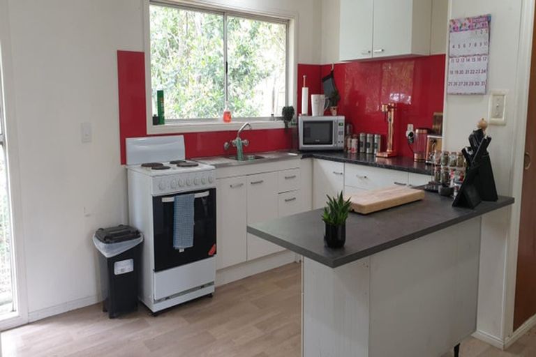 Photo of property in 1/172a Pakuranga Road, Pakuranga, Auckland, 2010