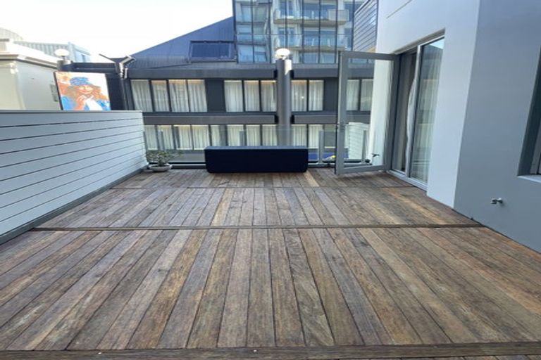 Photo of property in Trinity Apartments, 307/19 College Street, Te Aro, Wellington, 6011