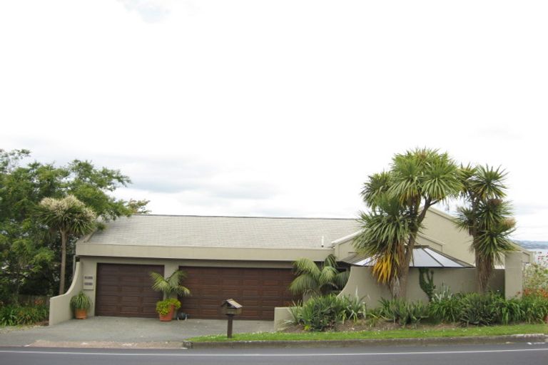 Photo of property in 1106 Whangaparaoa Road, Tindalls Beach, Whangaparaoa, 0930