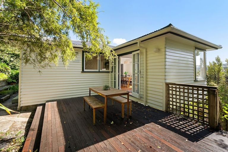 Photo of property in 152 Helston Road, Paparangi, Wellington, 6037