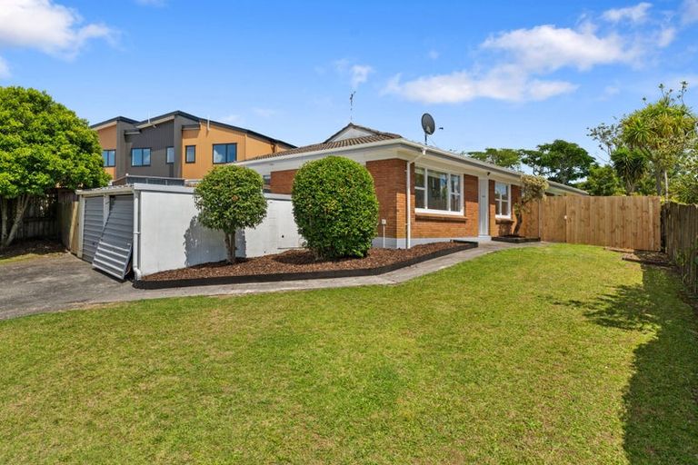 Photo of property in 1/8 Broadview Place, Howick, Auckland, 2014