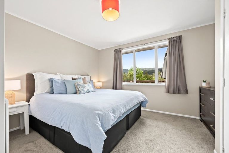 Photo of property in 67 Bird Grove, Stokes Valley, Lower Hutt, 5019