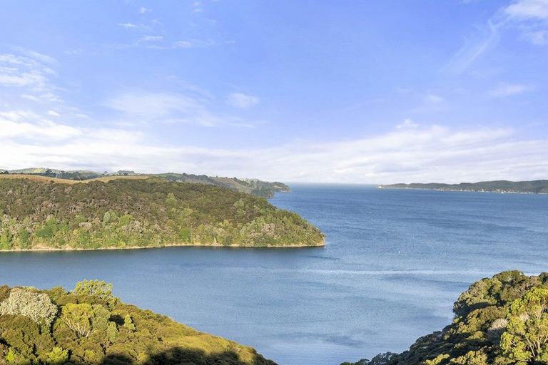 Photo of property in 4 Kotare Place, Sandspit, Warkworth, 0982