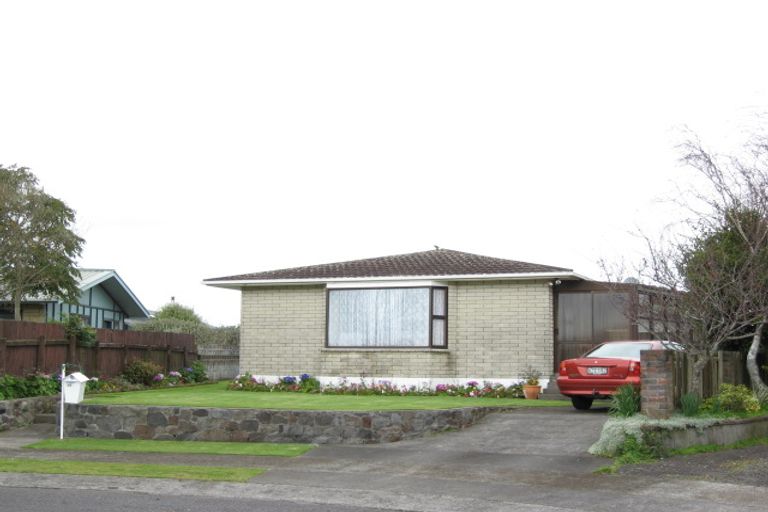 Photo of property in 18 Jade Place, Bell Block, New Plymouth, 4312