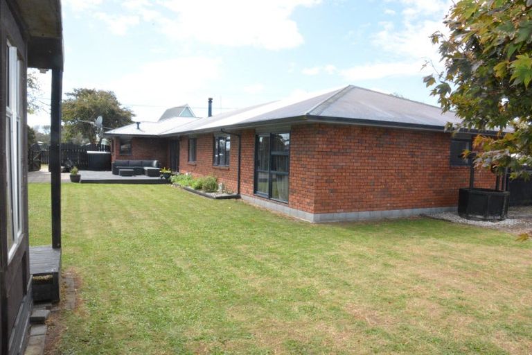Photo of property in 12 Hunter Street, Normanby, Hawera, 4614