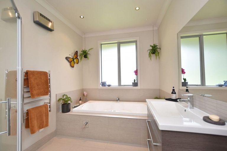 Photo of property in 47 Matua Grove, Otatara, Invercargill, 9879