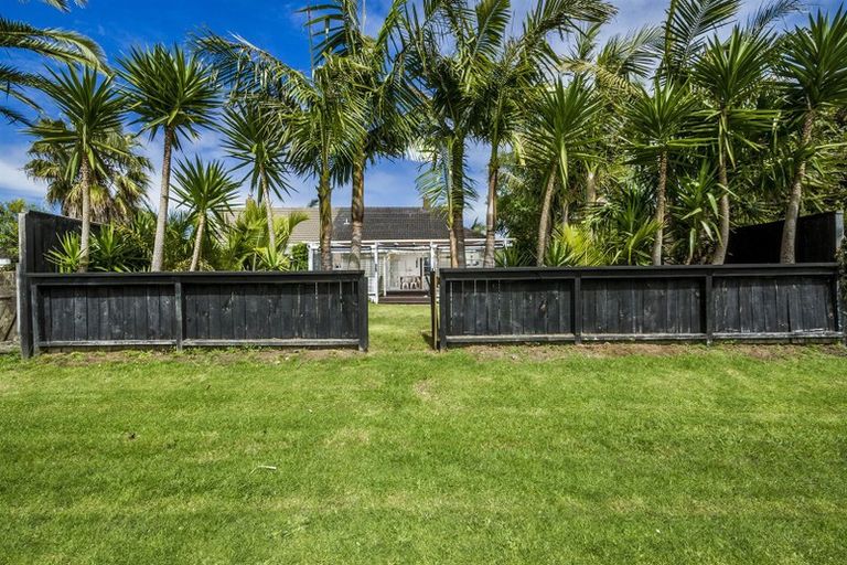 Photo of property in 202 Lake Road, Belmont, Auckland, 0622