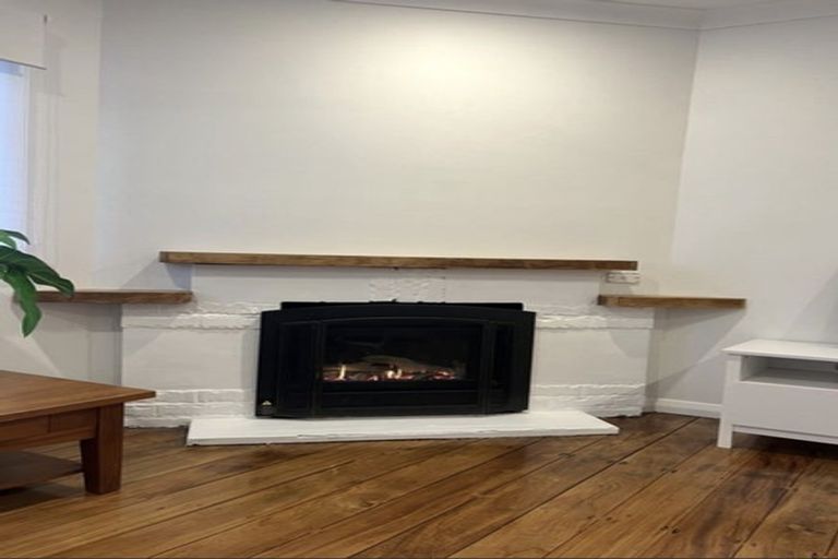 Photo of property in 2 Brassey Street, Waverley, 4510