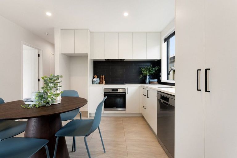 Photo of property in 19 Hinaki Street, Poike, Tauranga, 3112