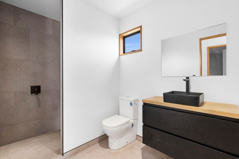 Photo of property in 41 Mount Linton Avenue, Wanaka, 9305