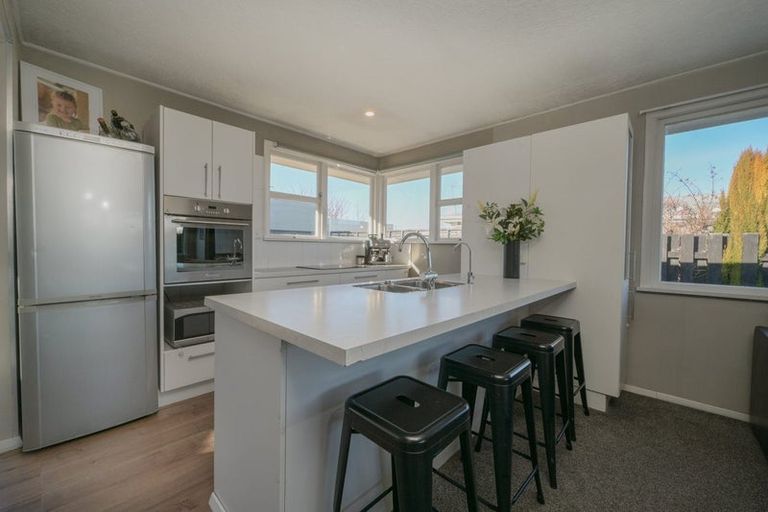 Photo of property in 18 Campbell Street, Alexandra, 9320