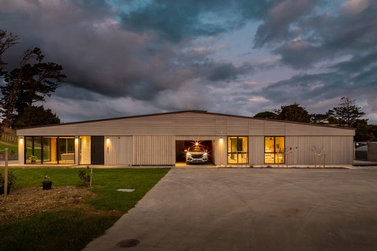 Photo of property in 99b Pebble Brook Road, Waitoki, Silverdale, 0994