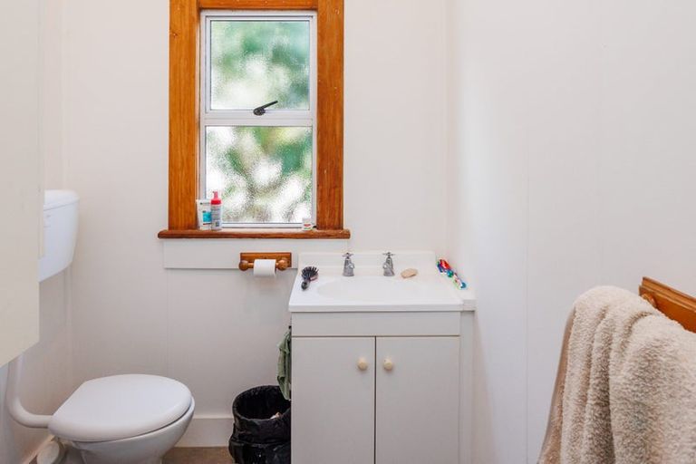 Photo of property in 25 Argyle Avenue, Takaro, Palmerston North, 4410