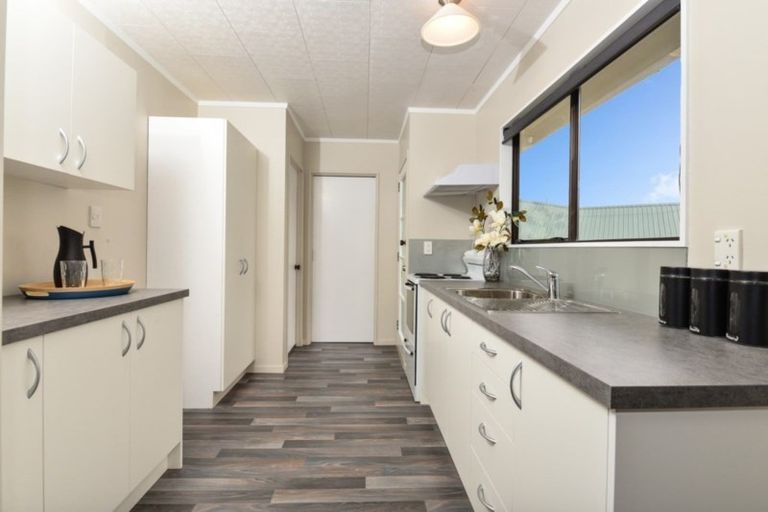 Photo of property in 4 Jasmine Avenue, Dinsdale, Hamilton, 3204