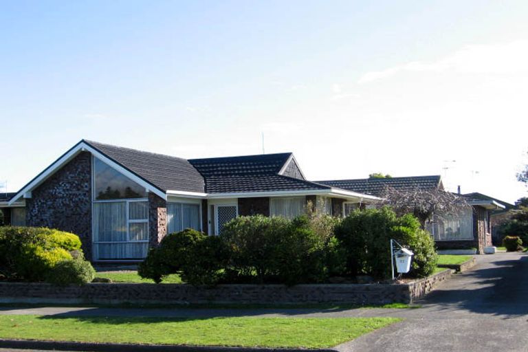 Photo of property in 27 Dittmer Drive, Awapuni, Palmerston North, 4412