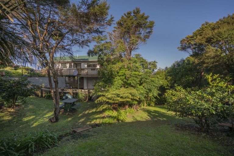 Photo of property in 12 Miro Place, Whitianga, 3510