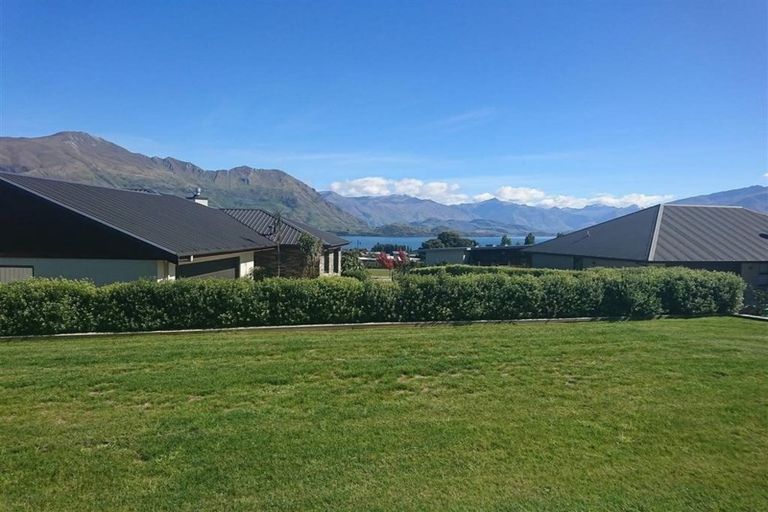 Photo of property in 71 Rata Street, Wanaka, 9305