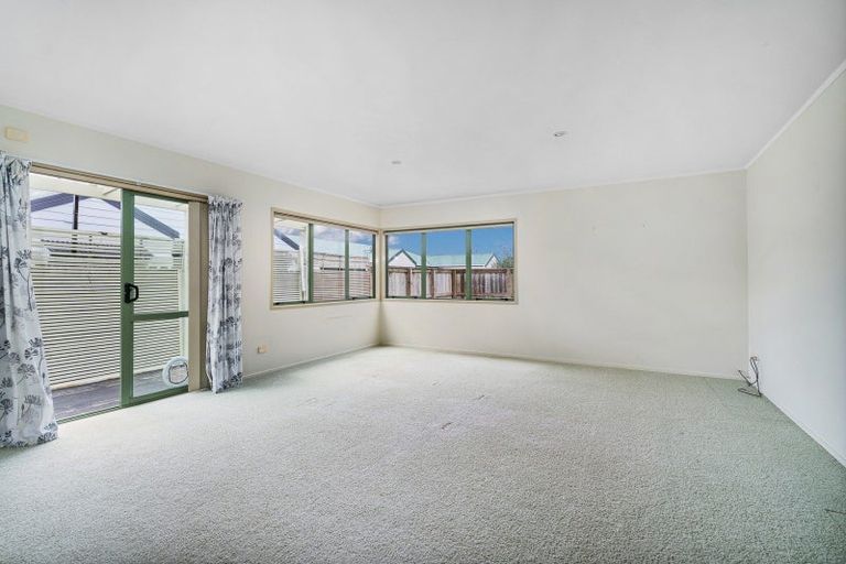 Photo of property in 11 Cholmondeley Crescent, Whitianga, 3510