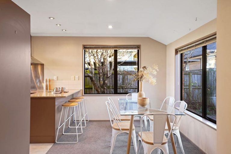 Photo of property in 86 Selwyn Street, Somerfield, Christchurch, 8024