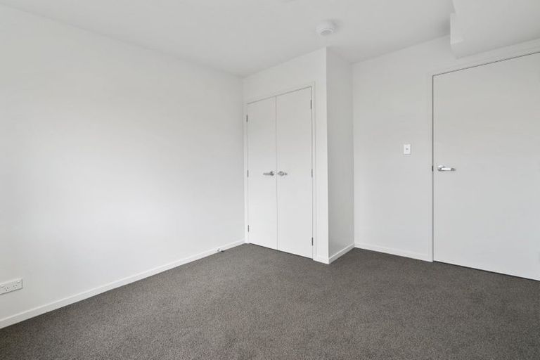 Photo of property in 2g/4045 Great North Road, Glen Eden, Auckland, 0602