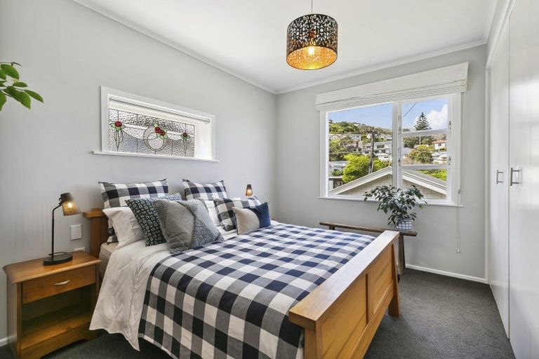 Photo of property in 15 Omar Street, Khandallah, Wellington, 6035