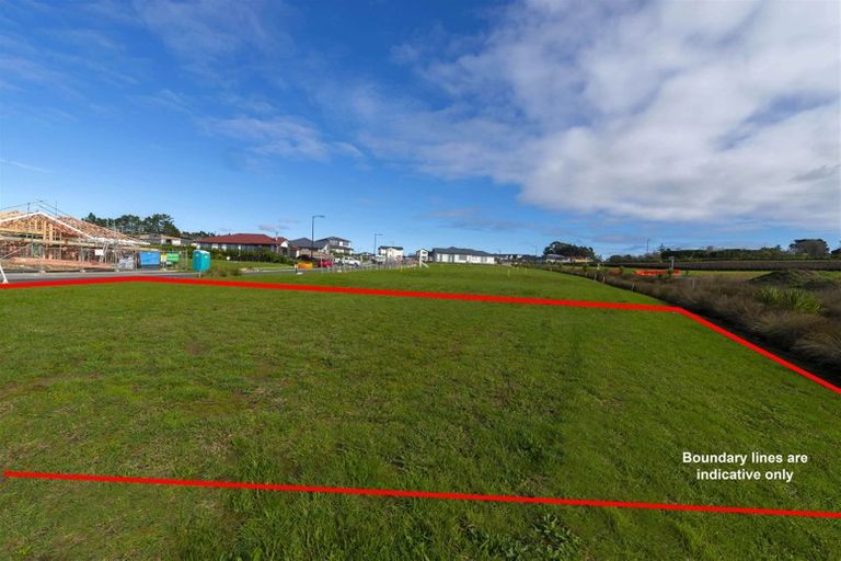 Photo of property in 42 Jane Maree Road, Kumeu, 0810