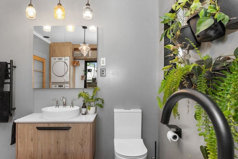 Photo of property in 36 Ngarua Road, Waitoa, 3310